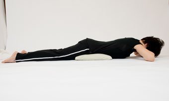 alternating leg lifts prone